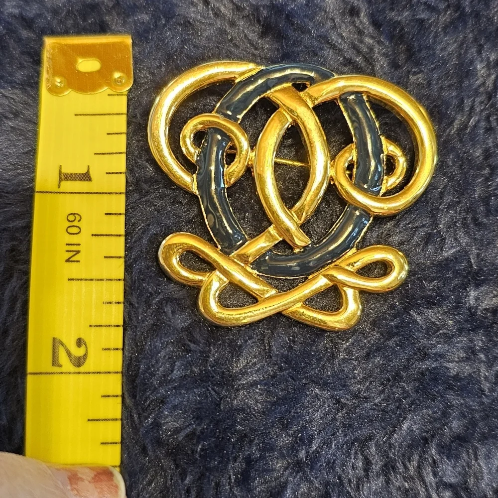 Vintage Marked AK Anne Klein Navy And Gold Swirl Brooch Pin